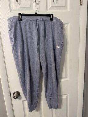 Nike Light Gray Heather Joggers with Drawstring